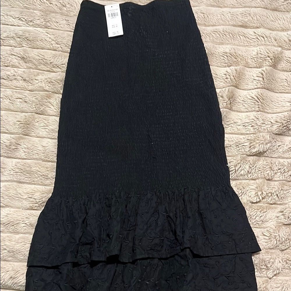Elegant Black Ruffled Skirt